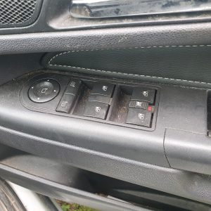 Vauxhall Zafira B MK2 2005-2014 Front Driver OS Window Switch Control
