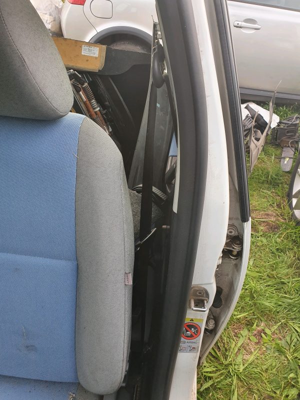 Skoda Roomster 5J MK1 2007-2015 Set of Front Seat Belts Left & Right