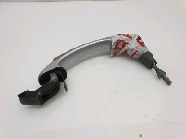 VW Jetta 1K5 MK5 2006-2010 Front Driver OS Outer Door Handle