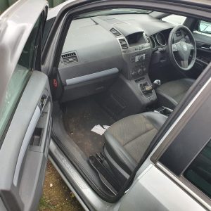 Vauxhall Zafira B MK2 2005-2014 Interior Passenger (incl. Doorcard)