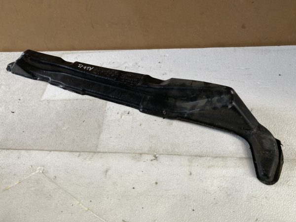Ford C-Max C214 MK1 2007-2010 Driver OS Front Wing Insulator