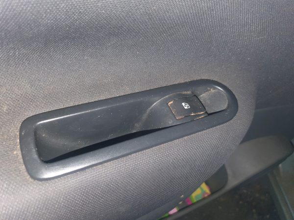 Renault Scenic 2006-2009 Rear Passenger NS Window Control Switch