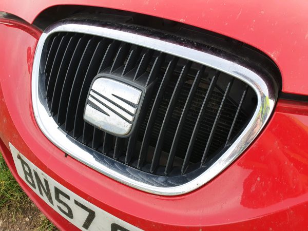Seat Leon 2007-2010 Front Grille