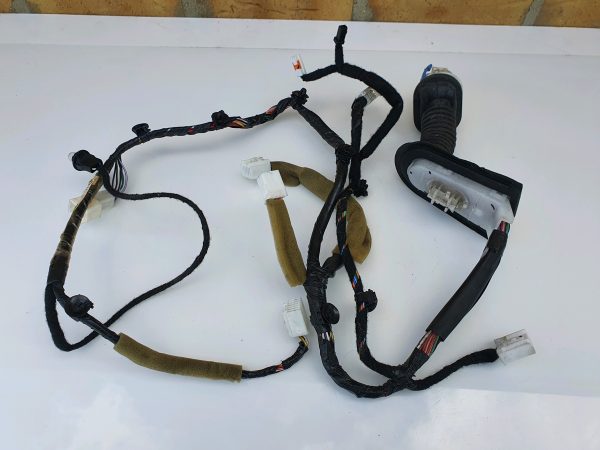 Mazda 6 Series 2008-2013 Front Passenger NS Door Wiring Loom