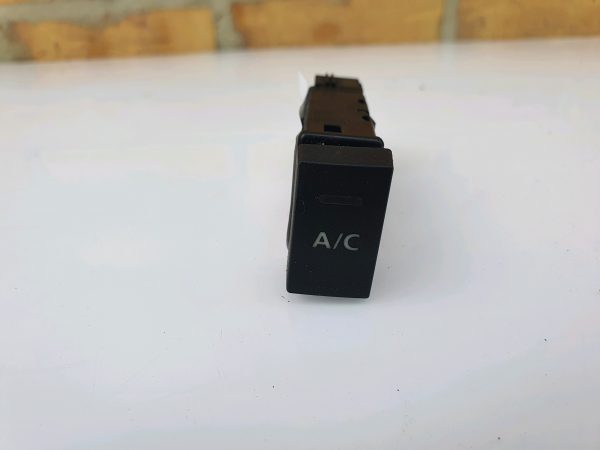 Land Rover Freelander 2001-2006 Air Condition Switch