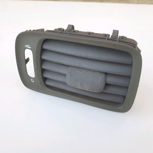 Volvo V70 MK1 1995-2000 Dashboard Air Vent Right Driver