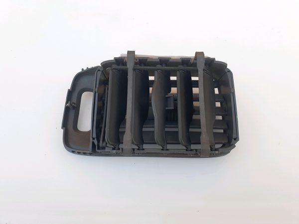 Volvo V70 MK1 1995-2000 Dashboard Air Vent Right Driver