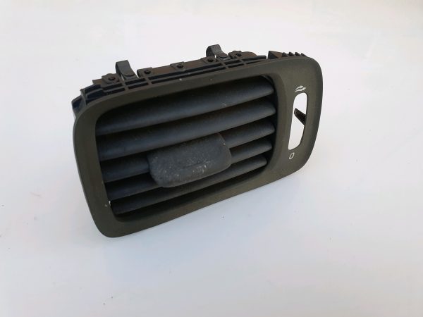 Volvo V70 MK1 1995-2000 Dashboard Air Vent Left